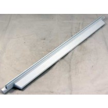 Enjoliveur arrière de clayette L.502mm