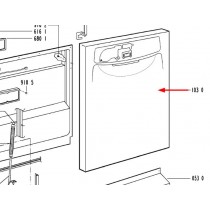 Façade de porte blanche (repère 1030)